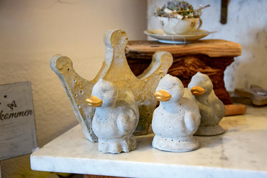 Schönes aus Holz, Beton und Floralem