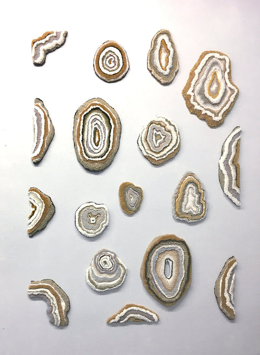 Fadenobjekte und Work in Progress mit Aussicht