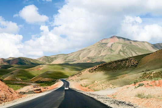 Ursula Haller und Reto Vannini: Ein Abenteuer entlang der Seidenstrasse