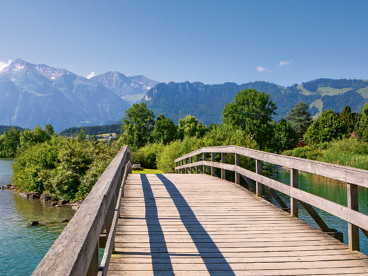 Malerische Uferwege am Thunersee