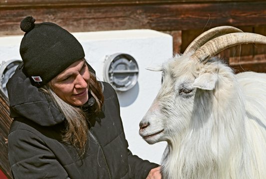 Rita Zurbuchen: Kaschmirziegen, Wolle und Designlabel